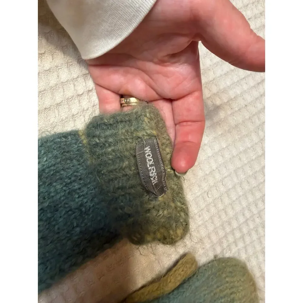 Woolrich Knit Cozy Boho Blue Green Yellow Mittens Outerwear